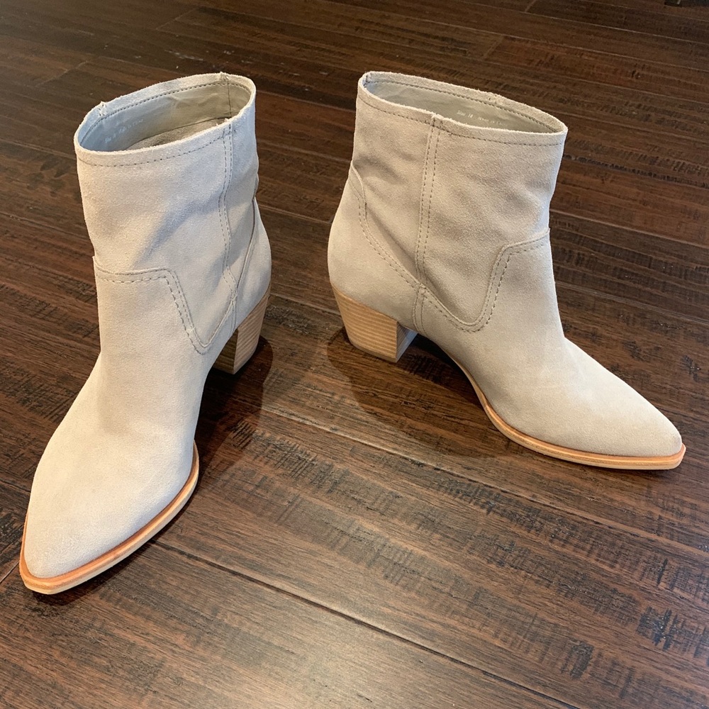 Dolce Vita booties